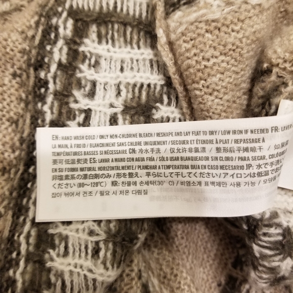 Abercrombie & Fitch Brown & Cream Aztec Print Waterfall Front Cardigan XS-S - Picture 8 of 12